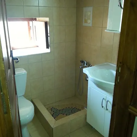 Mika's House Dom wakacyjny Chalki Town