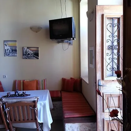 Mika's House Vakantiehuis Chalki Town